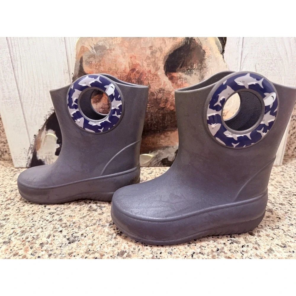 Okabashi Gray Shark Rain Boot Toddler Boy Size 9